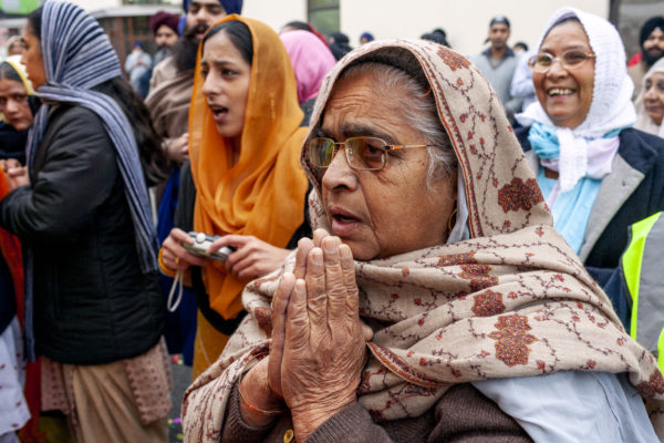 Photo of a Punjabi Sikh woman praying